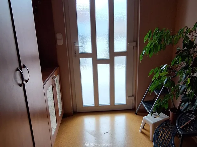 Eladó ház Kiskőrös, Boltal szemben 140 nm