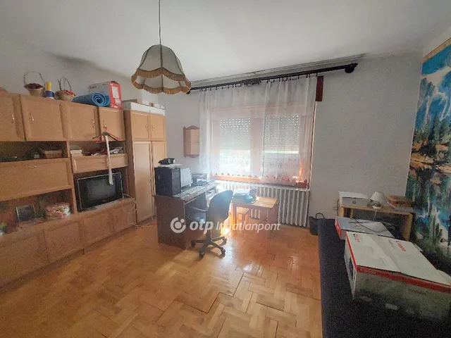 Eladó ház Dunavecse, Epreskert utca 132 nm