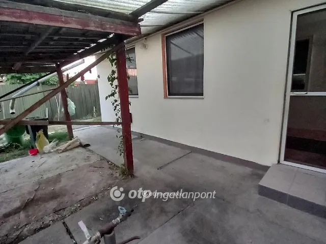 Eladó ház Bátya 109 nm