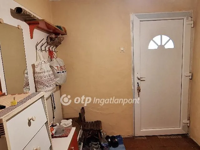 Eladó ház Kiskőrös, Délibáb 77 nm