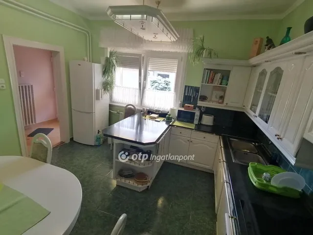 Eladó ház Tabdi 130 nm