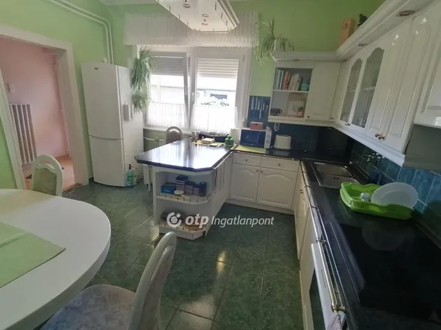 Eladó ház Tabdi 130 nm