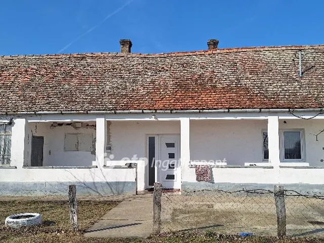 Eladó mezőgazdasági ingatlan Kiskőrös 61 nm