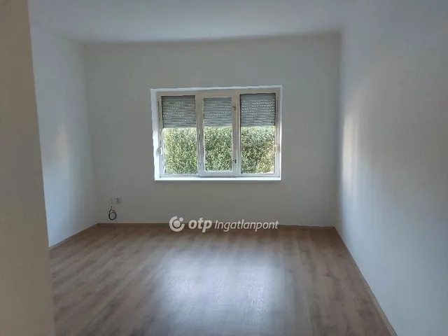 Eladó ház Szabadszállás, Általános iskola környéke 68 nm
