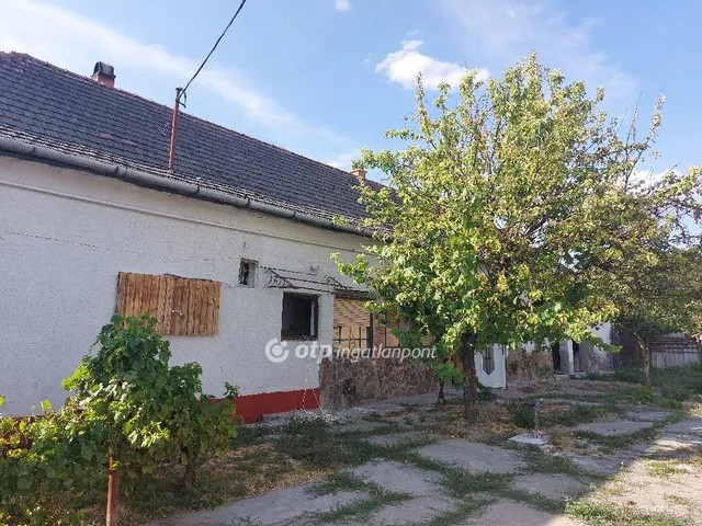 Eladó ház Szabadszállás, Általános iskola 112 nm