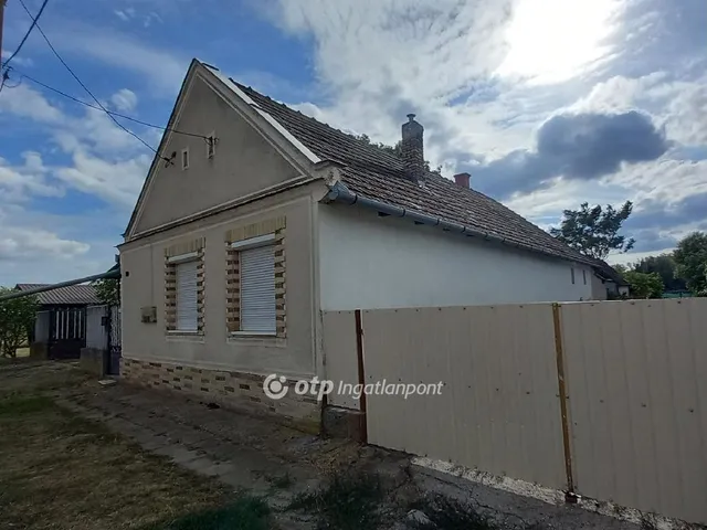 Eladó ház Homokmégy, Óvoda,iskola 78 nm