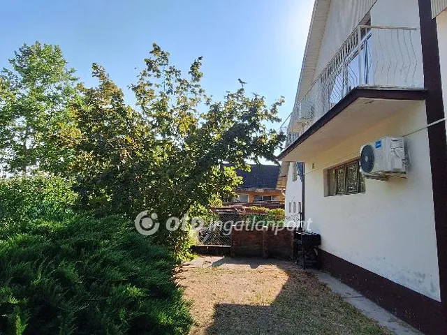 Eladó üdülő és hétvégi ház Soltvadkert, Strand közelében 70 nm