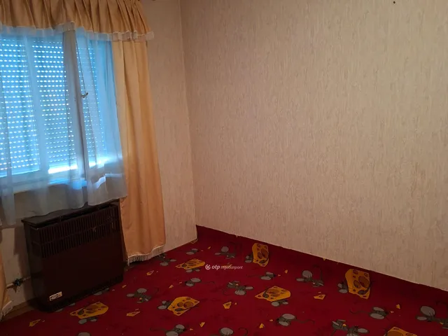 Eladó lakás Szabadszállás, Volt honvédségi objektum 49 nm