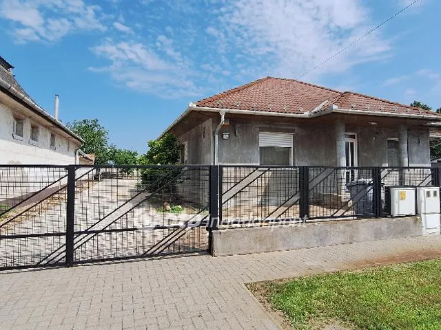 Eladó ház Kiskőrös 140 nm