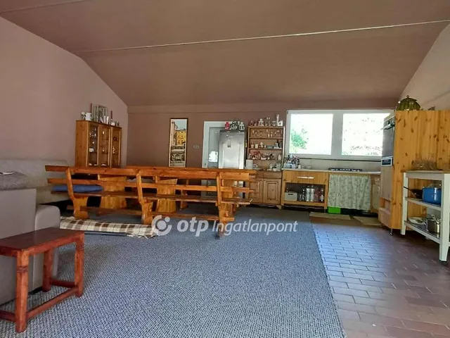 Eladó mezőgazdasági ingatlan Kiskőrös 210 nm