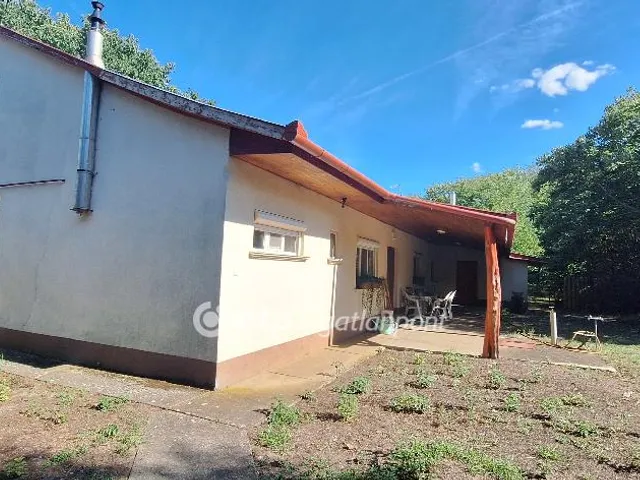 Eladó mezőgazdasági ingatlan Bócsa 133 nm