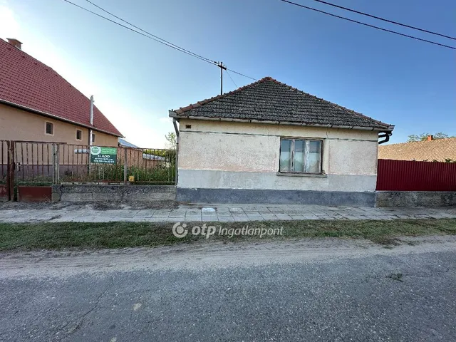 Eladó ház Homokmégy 78 nm