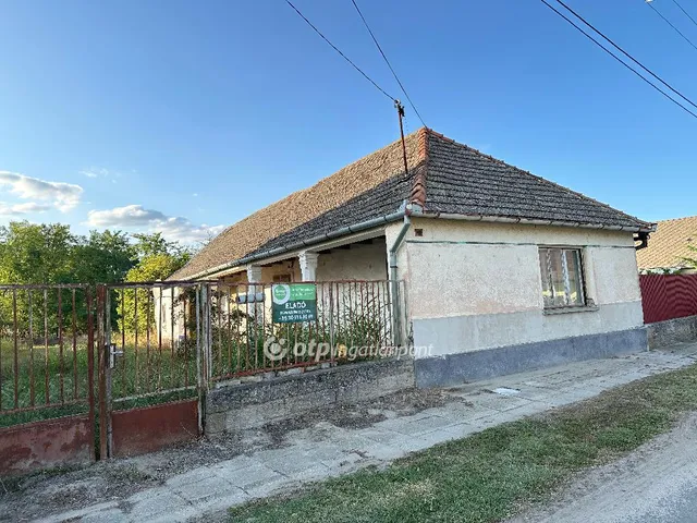 Eladó ház Homokmégy 78 nm