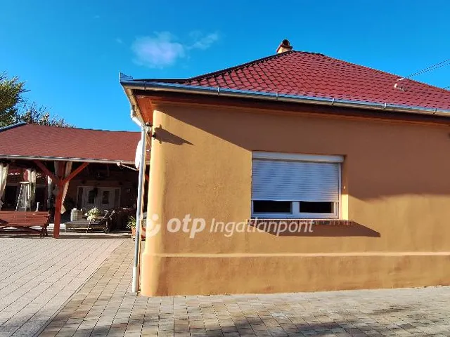 Eladó mezőgazdasági ingatlan Tabdi 162 nm