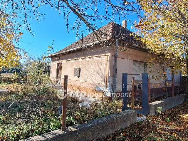 Eladó ház Akasztó 103 nm