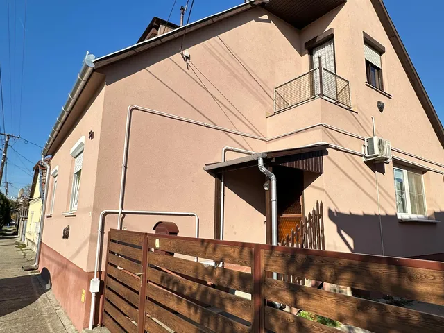 Eladó ház Kalocsa 120 nm