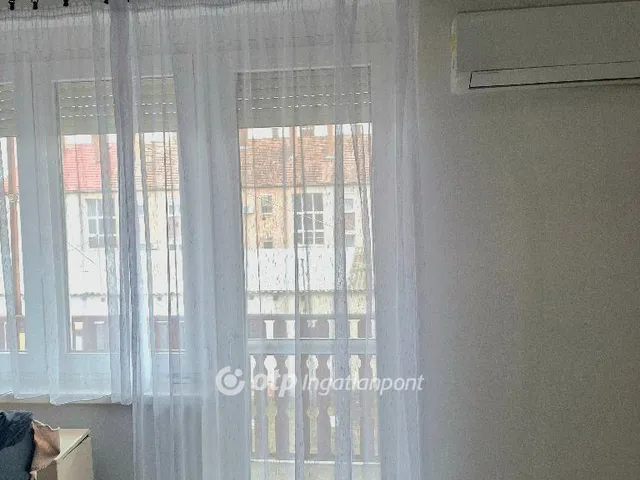 Eladó lakás Szabadszállás 87 nm