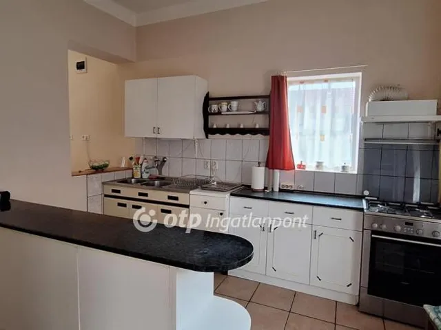 Eladó ház Csengőd 77 nm