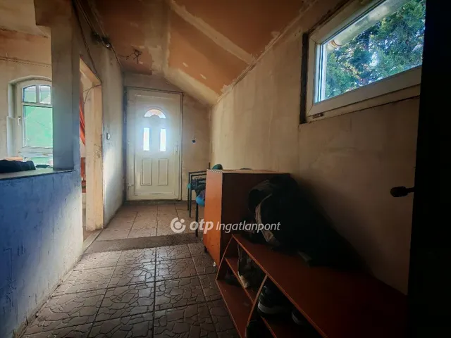 Eladó ház Törtel 29 nm