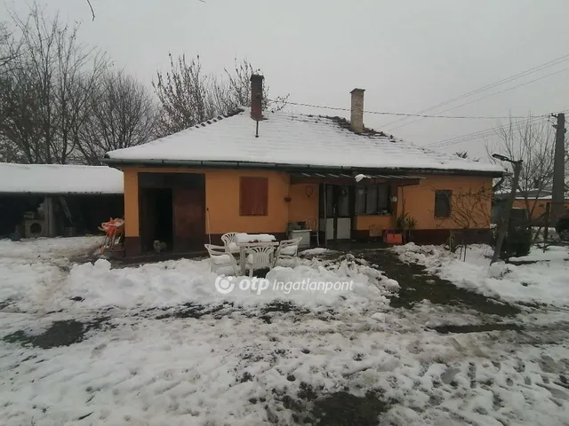 Eladó ház Kecel 65 nm