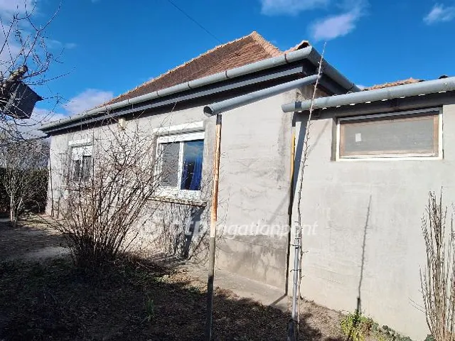 Eladó ház Kecel 86 nm