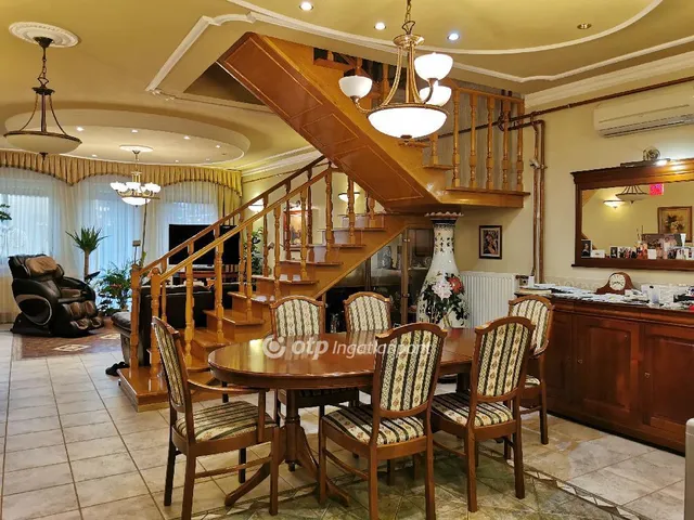 Eladó lakás Kiskőrös 148 nm