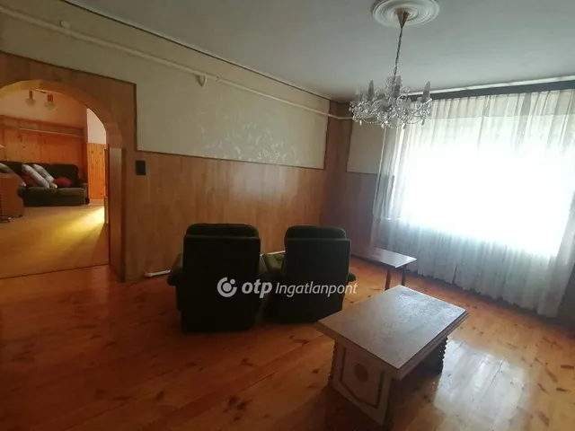 Eladó ház Kecel 175 nm