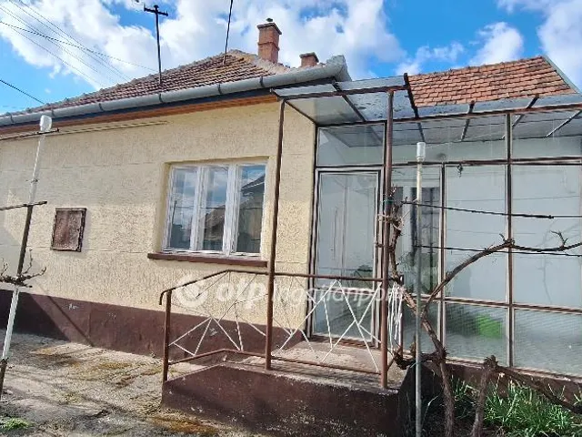 Eladó ház Kiskőrös 88 nm