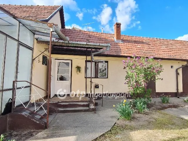 Eladó ház Kiskőrös 88 nm