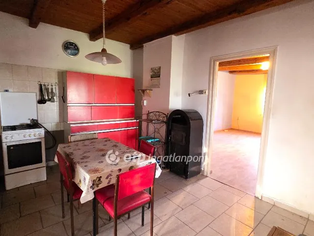 Eladó mezőgazdasági ingatlan Újsolt 70 nm