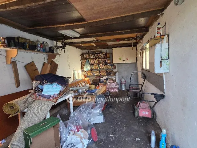 Eladó mezőgazdasági ingatlan Újsolt 70 nm