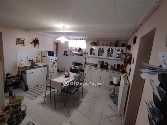 Eladó ház Akasztó 94 nm