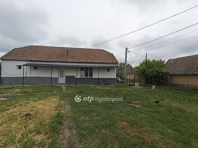 Eladó ház Pánd 74 nm