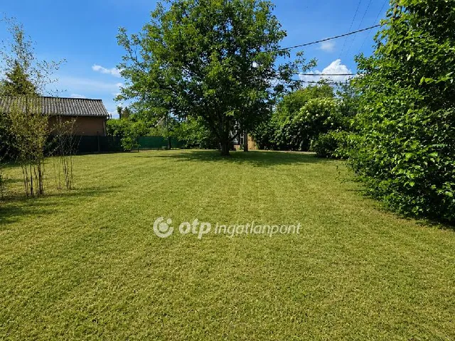 Eladó telek Dunapataj 320 nm
