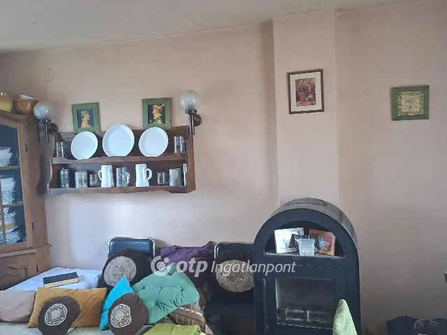 Eladó nyaraló Kunpeszér 48 nm