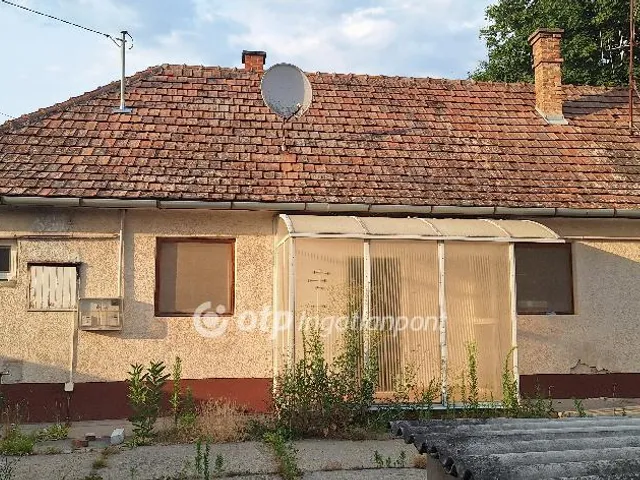 Eladó ház Kiskőrös 72 nm