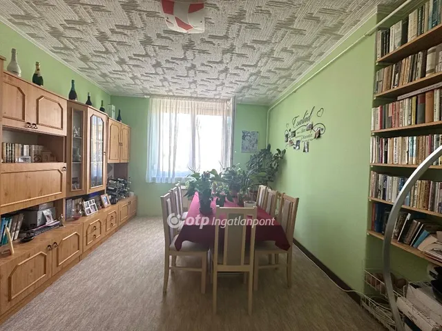Eladó lakás Kalocsa 71 nm