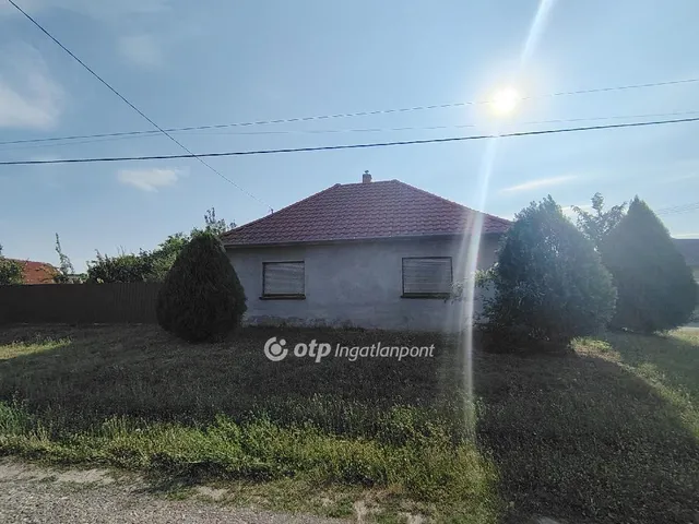 Eladó ház Akasztó 122 nm