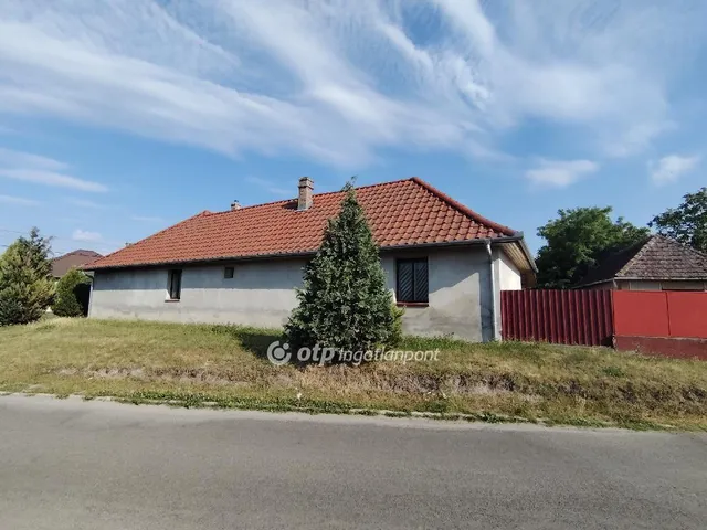 Eladó ház Akasztó 122 nm