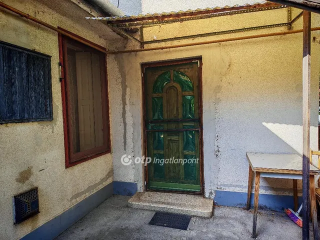 Eladó ház Cegléd 32 nm