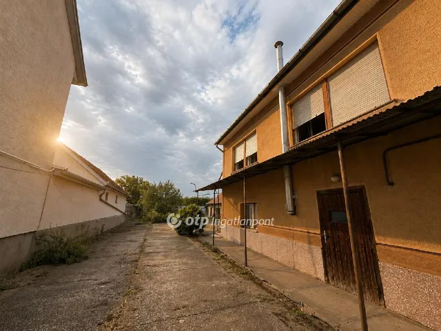 Eladó ház Kiskőrös 107 nm