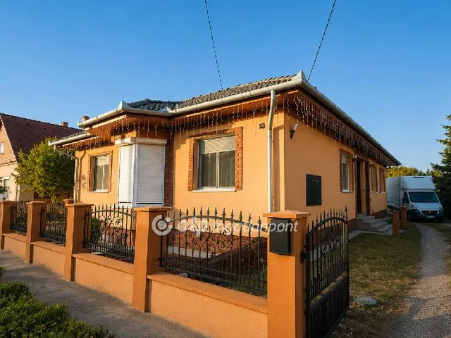 Eladó ház Kunadacs 155 nm