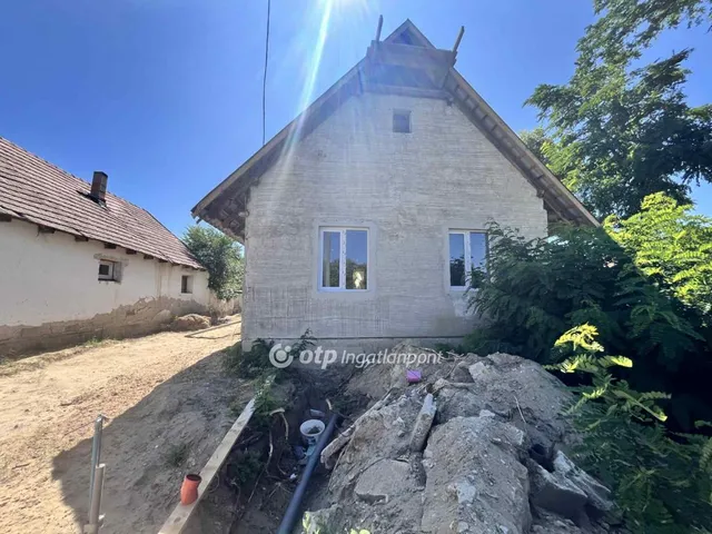 Eladó ház Kakucs, lakóövezet 74 nm