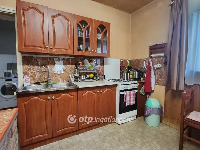 Eladó ház Felsőpakony 82 nm