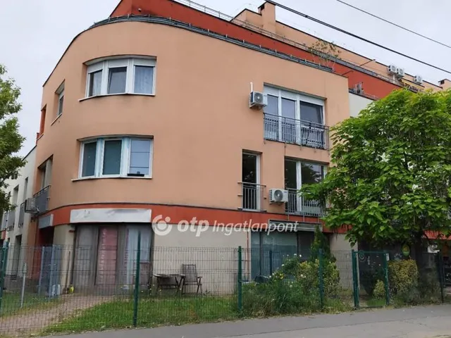 Eladó kereskedelmi és ipari ingatlan Budapest XX. kerület 65 nm