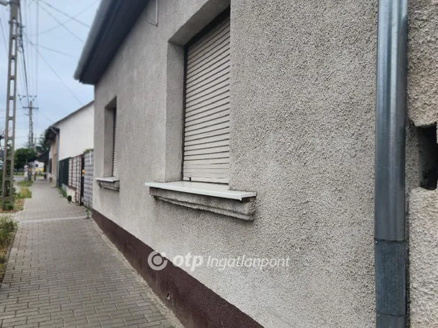 Eladó ház Gyál, központi 114 nm