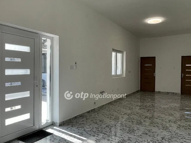 Eladó ház Üllő 116 nm