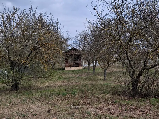 Eladó telek Baracska 900 nm