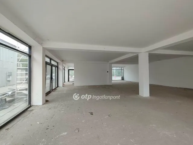 Eladó kereskedelmi és ipari ingatlan Budapest XX. kerület 597 nm