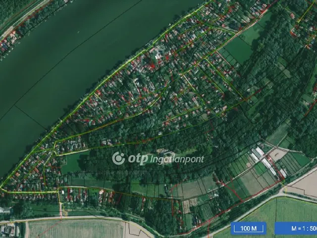 Eladó telek Dömsöd 2700 nm